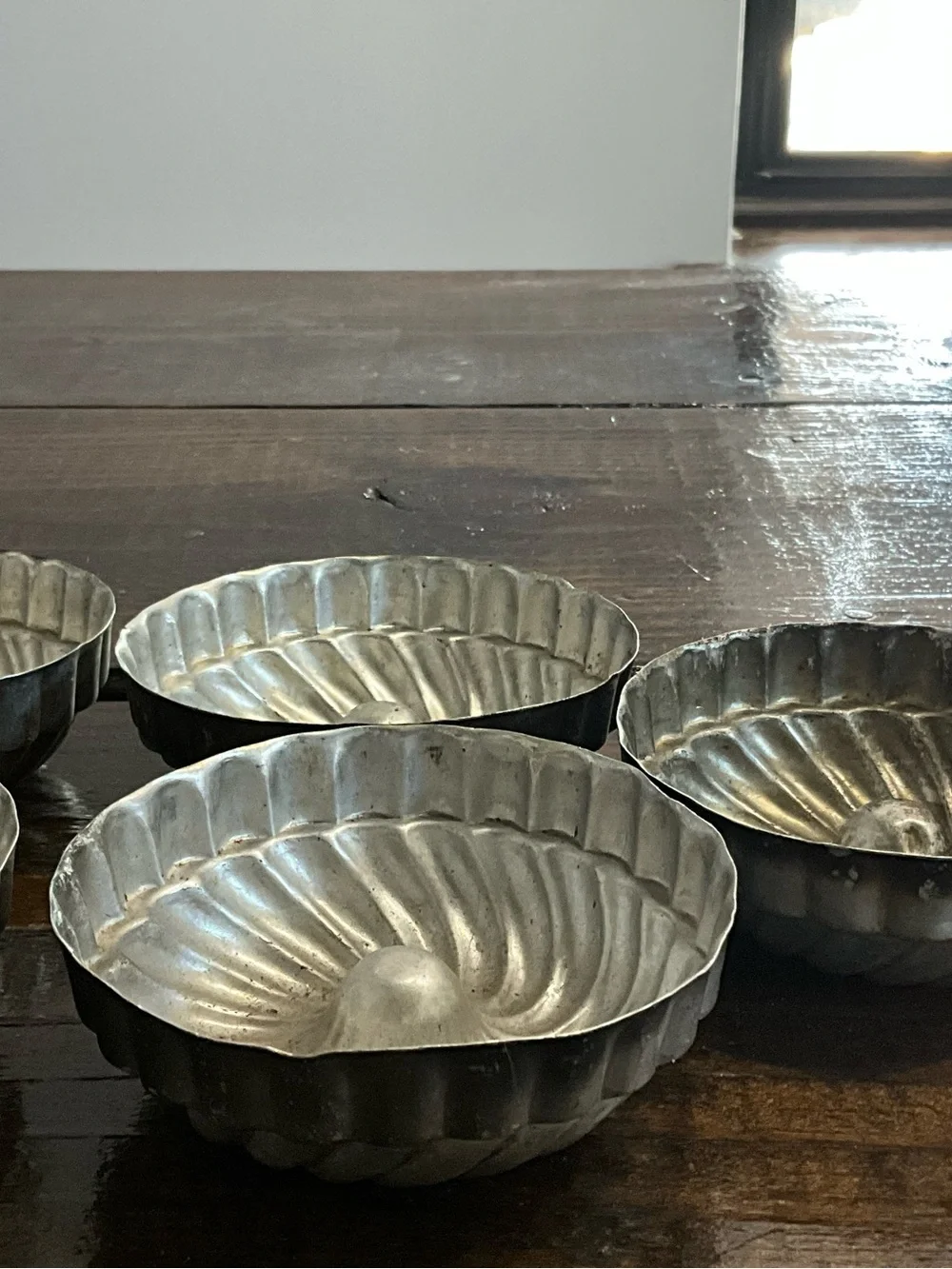 Vintage Lot of 5 Mini Bundt Jello Aluminum Pans Tins Swirl 3.75”